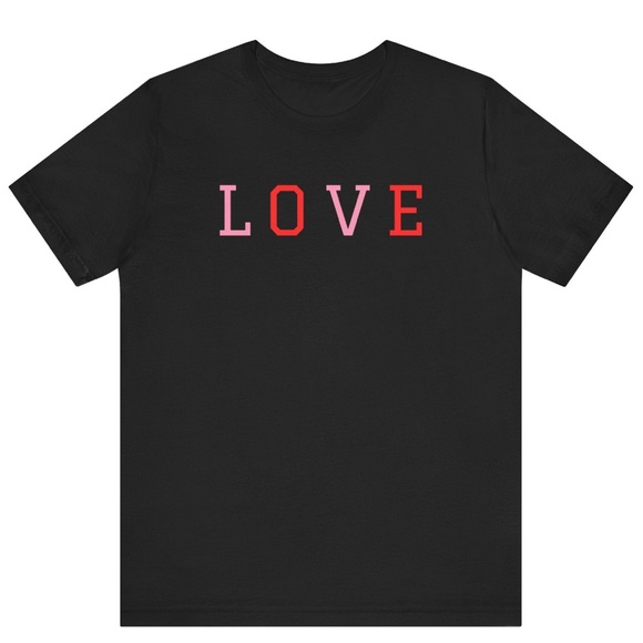 NWT LOVE Shirt - Valentines Day Shirt - Picture 3 of 3